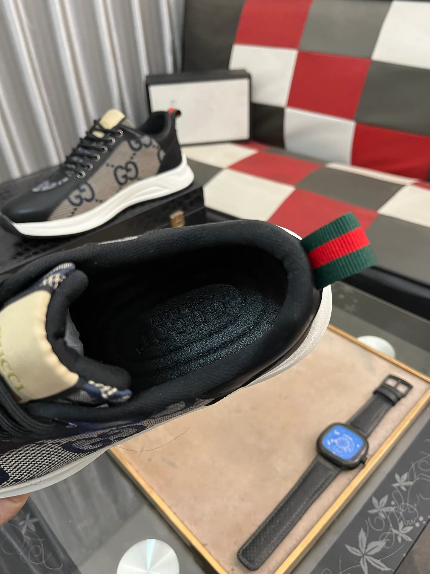 Men's shoes💰420⌚️⌚️[GUCCI] Gucci men's casual shoes are absolutely popular🔥The ultimate matching item for trendy men! The charm of super texture is irresistible, the main recommendation, the flower leather color is bright! The upper is made of high-quality cowhide with branded fabrics, pigskin lining for the feet, and wear-resistant rubber sole, which is noble and elegant! Extremely comfortable🎁🎁You can be as handsome as you want💪 38-442️⃣colors available